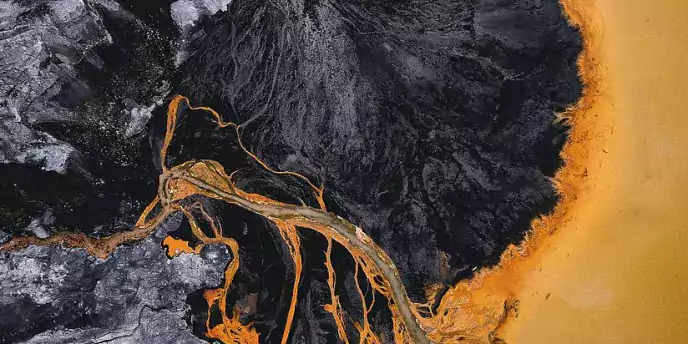 Spektakuläres Luftbild von Tom Hegen aus der Reihe Habitat