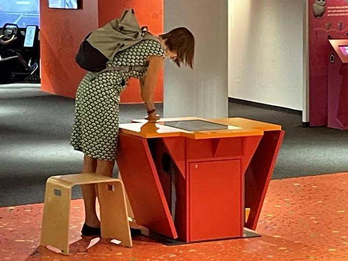 Die KI-Anwendung Zeichenzauber lockt Besucher*innen an.